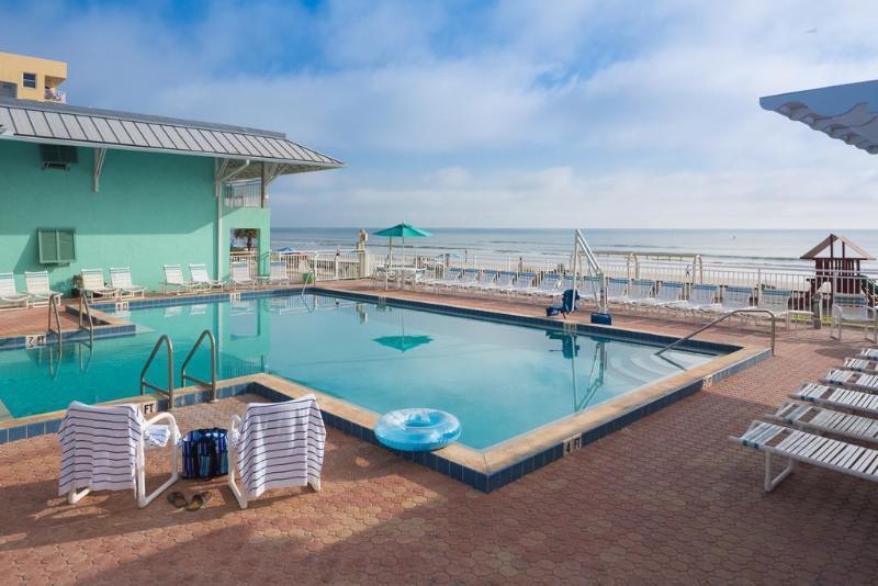 Coconut Palms Beach Resort 新士麦那海滩 外观 照片